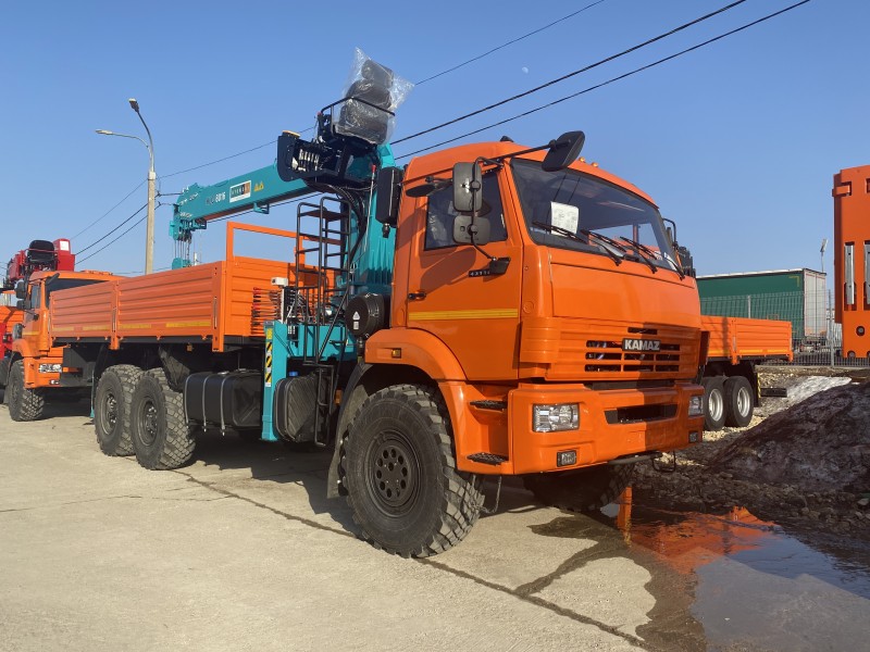 Автомобиль бортовой 438240 на шасси Камаз 43118-73094-50 с КМУ HYUNDAI HLC-8016